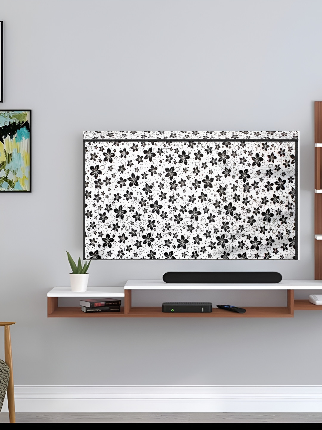 Kalra Magic Black & White Printed Dustproof & Waterproof 32 Inch Tv Cover