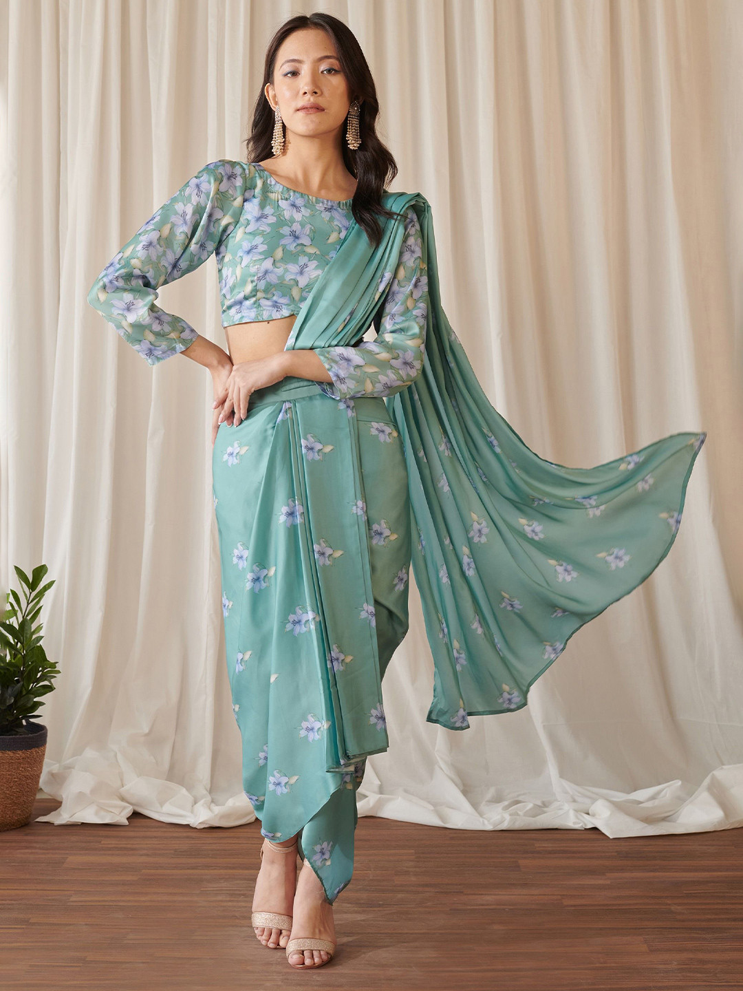 Pasha Women Slit Skirt Saree Set