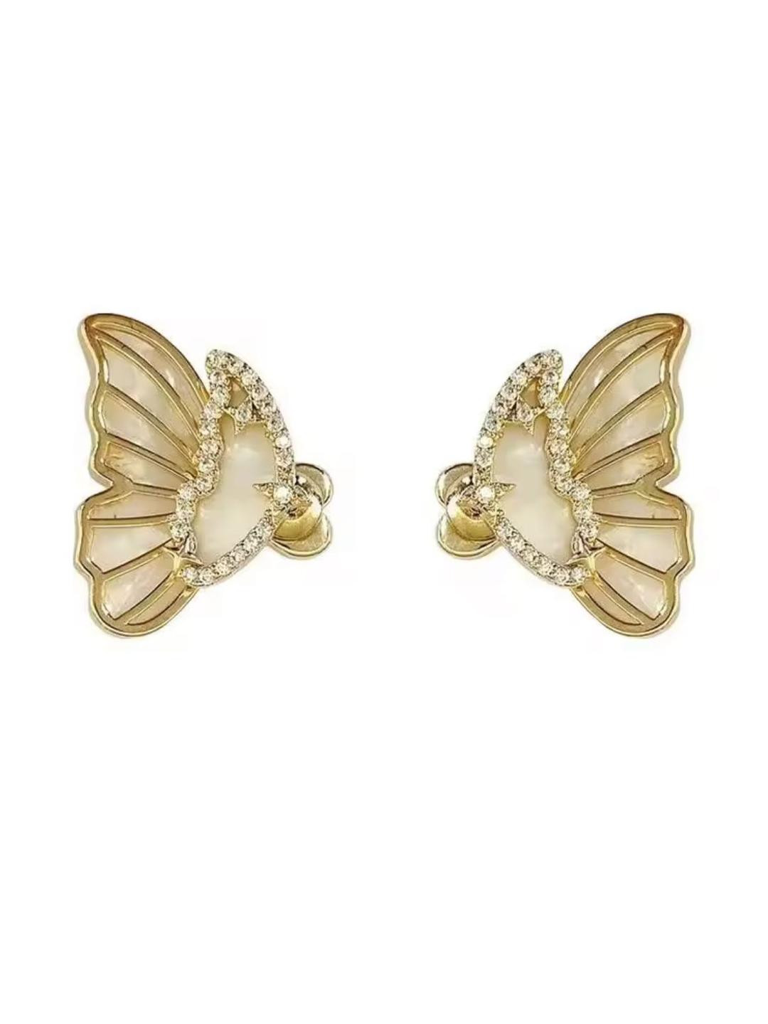 Nitant Animal Shaped Studs Earrings