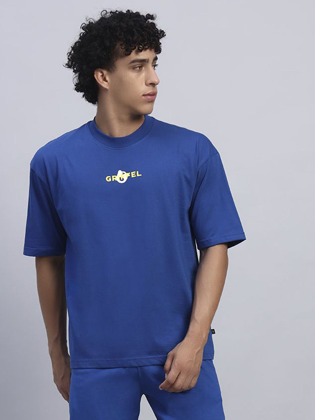 GRIFFEL Men Graphic Print Others Drop-Shoulder Sleeves Ultralite T-shirt