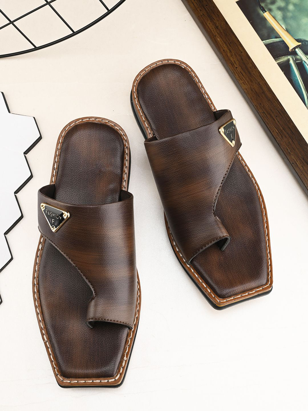 REAL BLISS FOOTWEAR Men Comfort Sandals