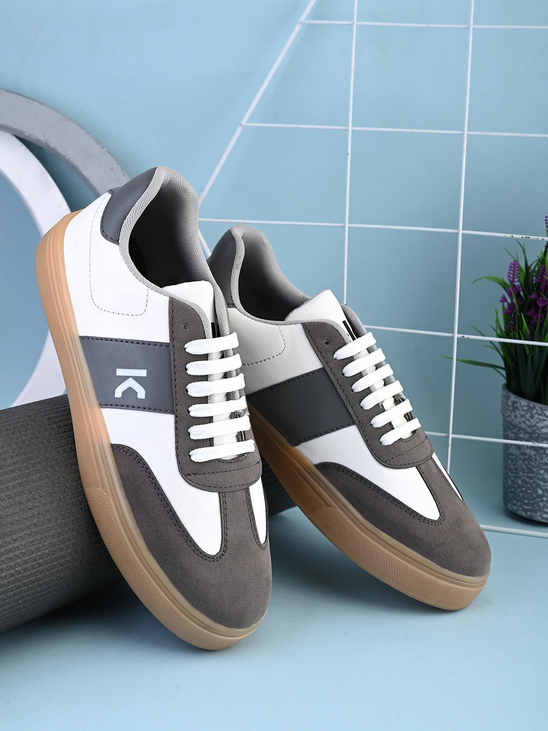 kadak collection Men Colourblocked Sneakers