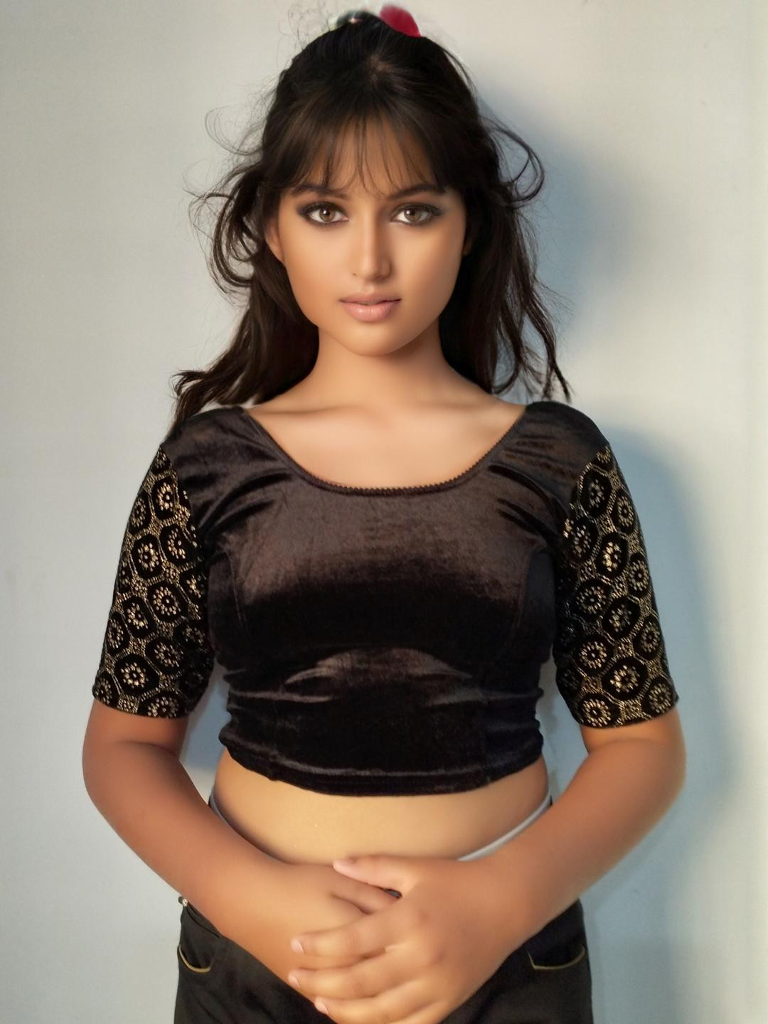 PU FASHION Embellished Beads and Stone Round Neck Saree Blouse