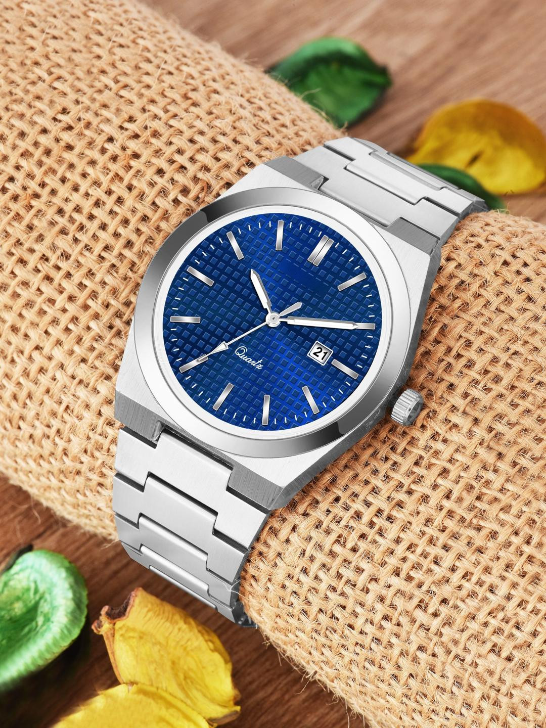 SZN Men Dial & Stainless Steel Straps Analogue Watch