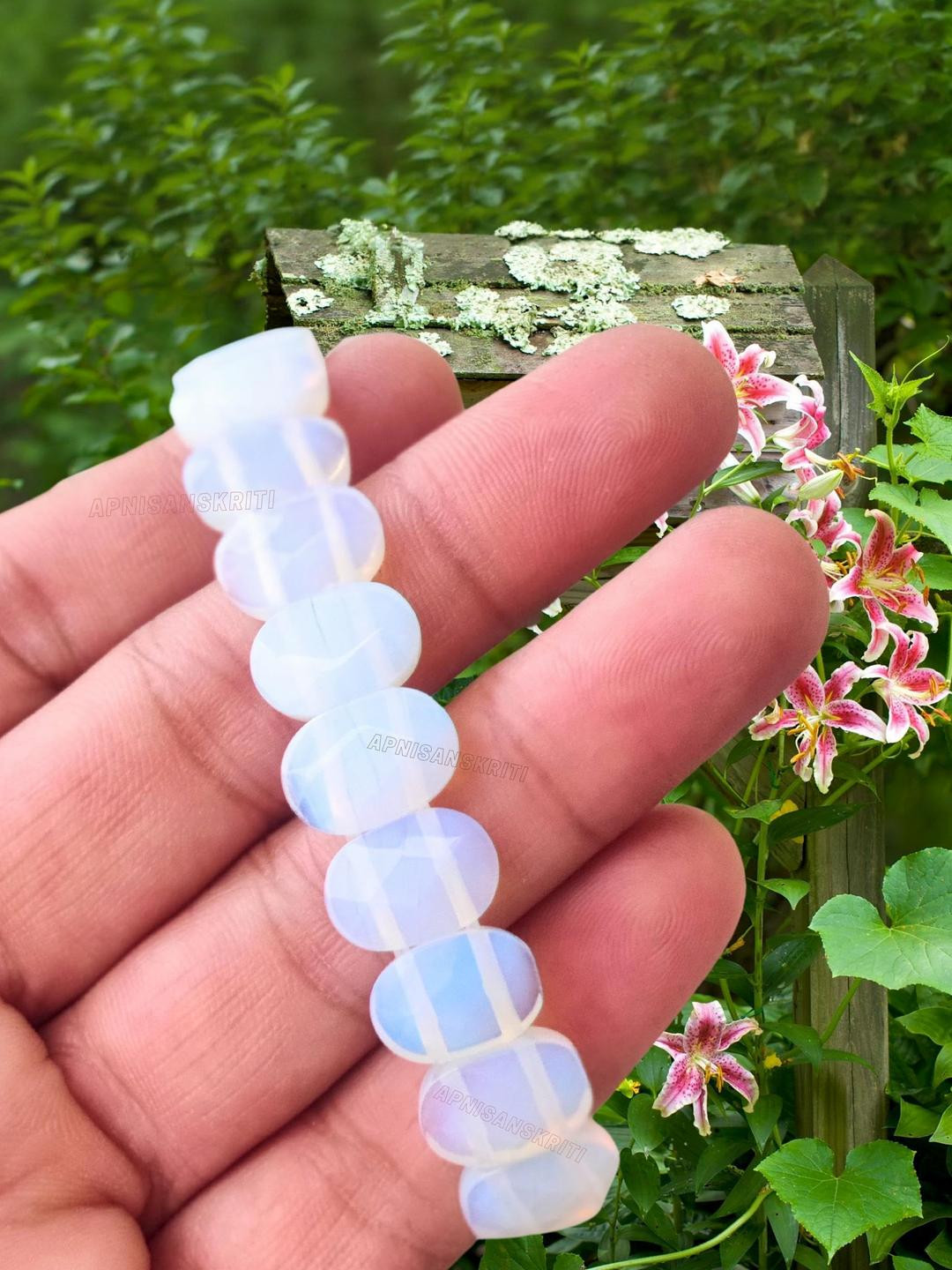 Apnisanskriti Unisex Opalite Stone Bracelet