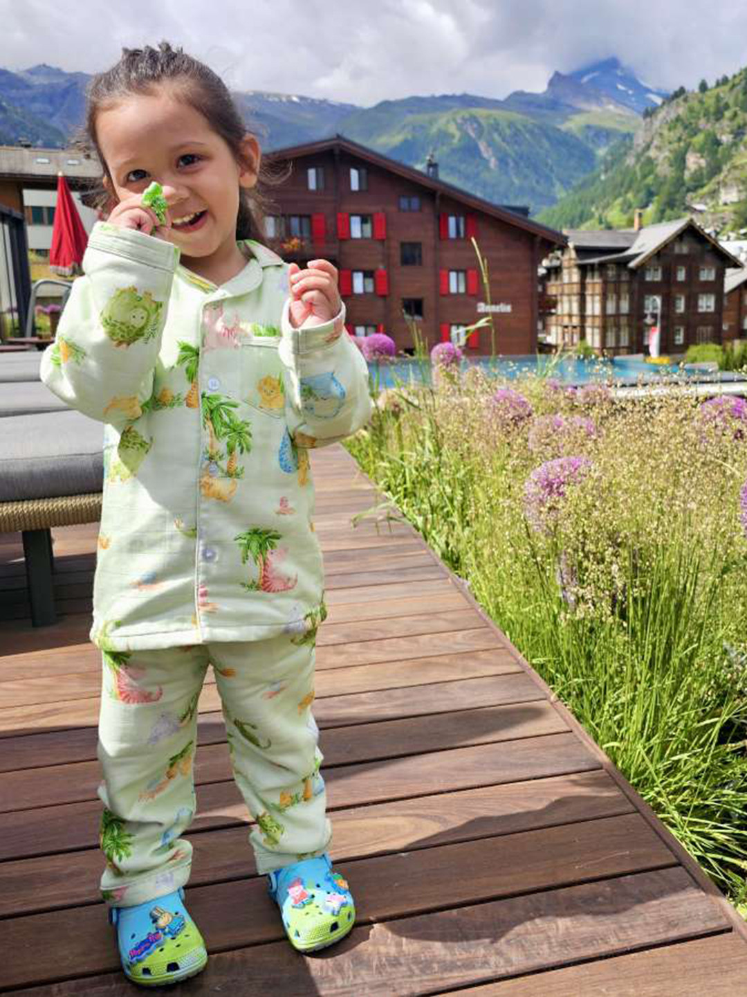 Snuggly Spaces Green Cotton Blend Maxi Printed Nightdress