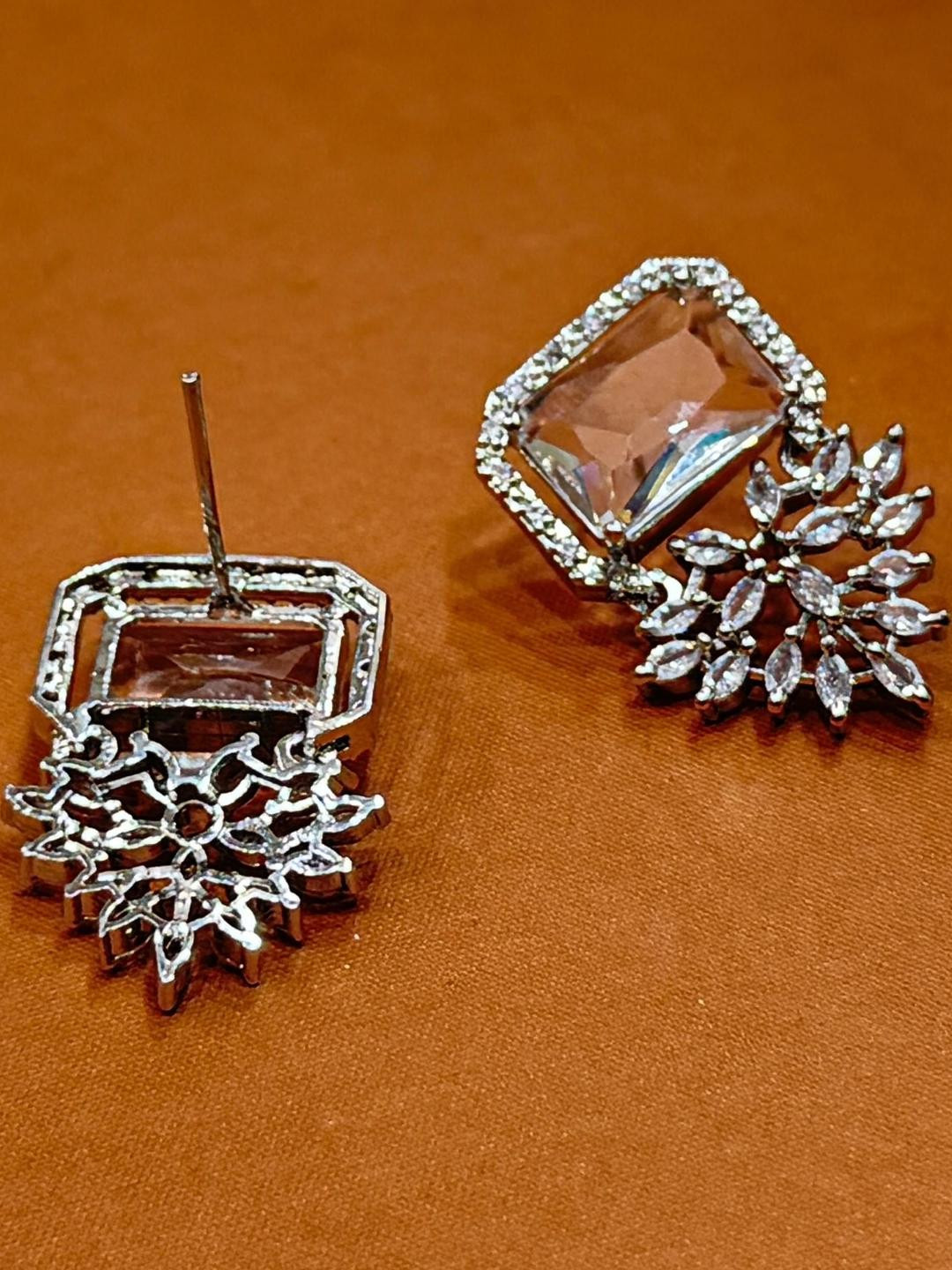 CHARMS Contemporary Studs Earrings
