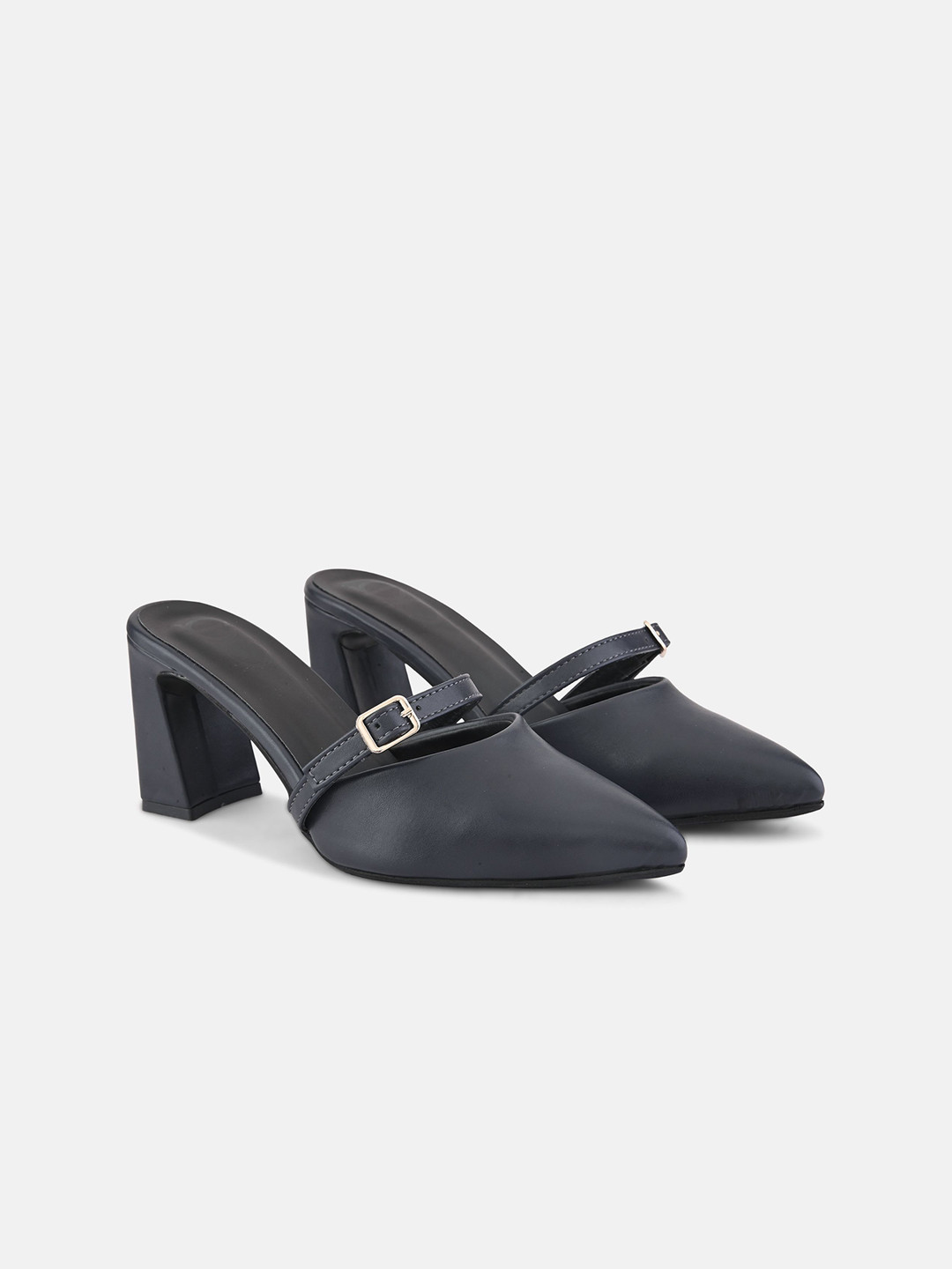 Elevato Basics Solid Block heel Pumps with Buckles