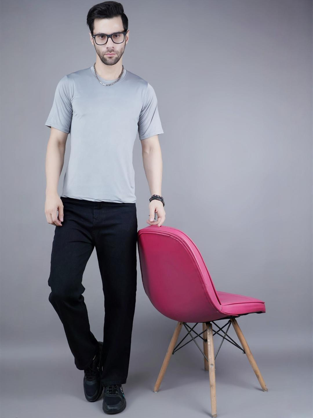 SZN Men Classic Relaxed Fit Mid-Rise Stretchable Jeans
