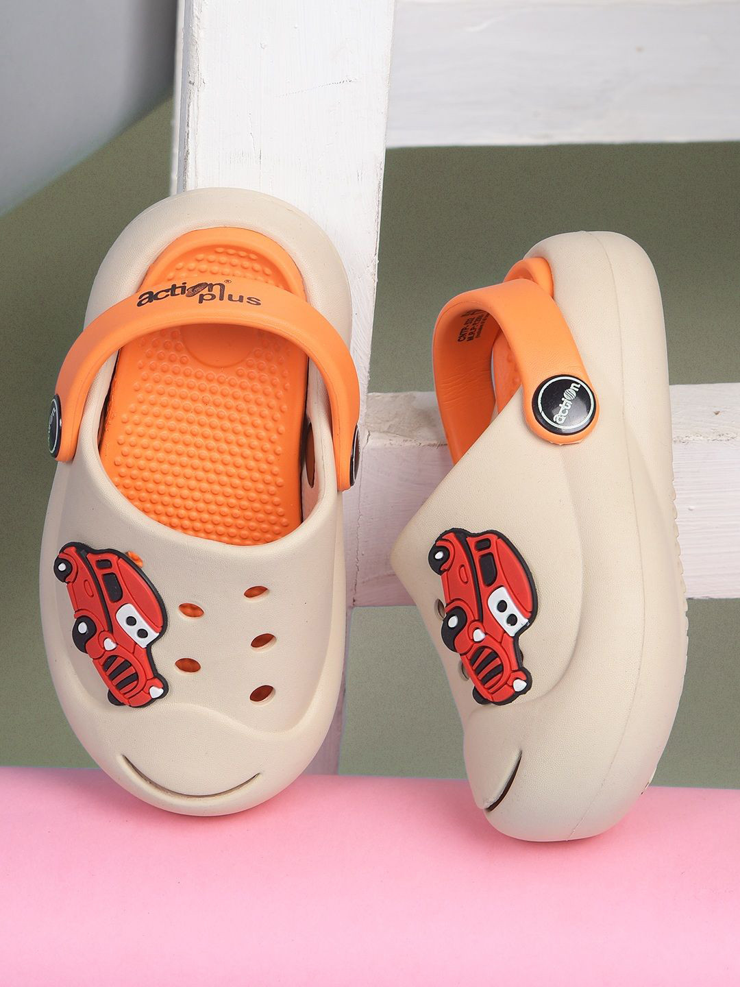 Action Unisex Kids Self Design Clogs