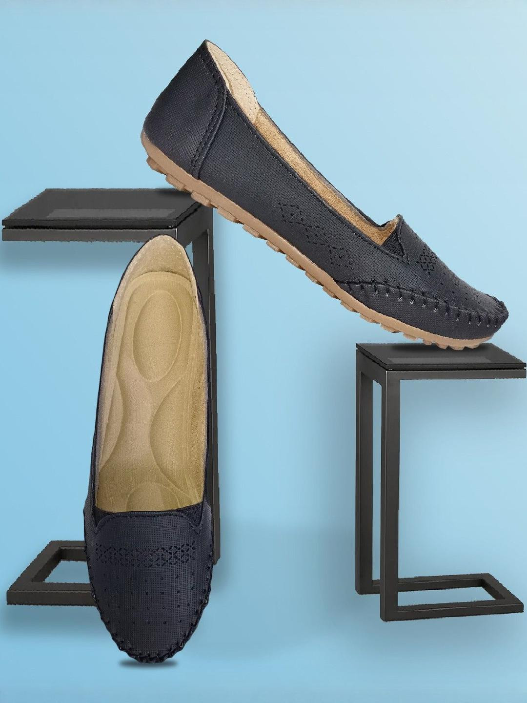 saanvishubh Women Textured Core