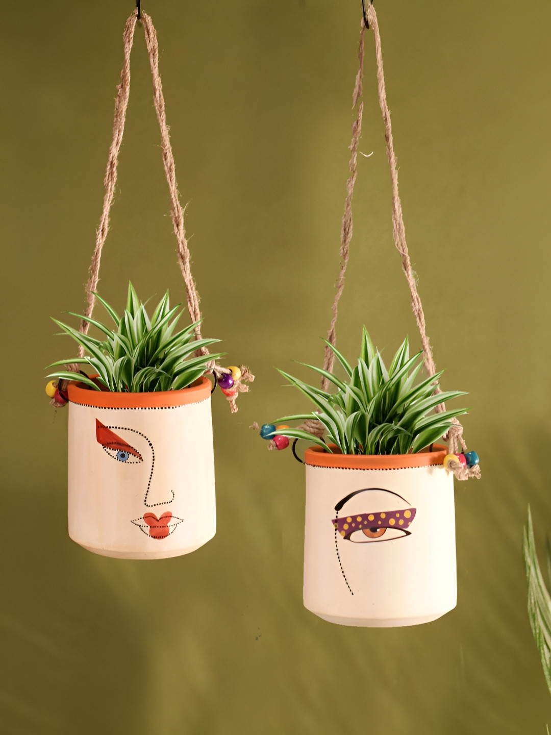 AAKRITI ART CREATIONS 2Pcs White & Red Liza Terracotta Hand-Painted Planters