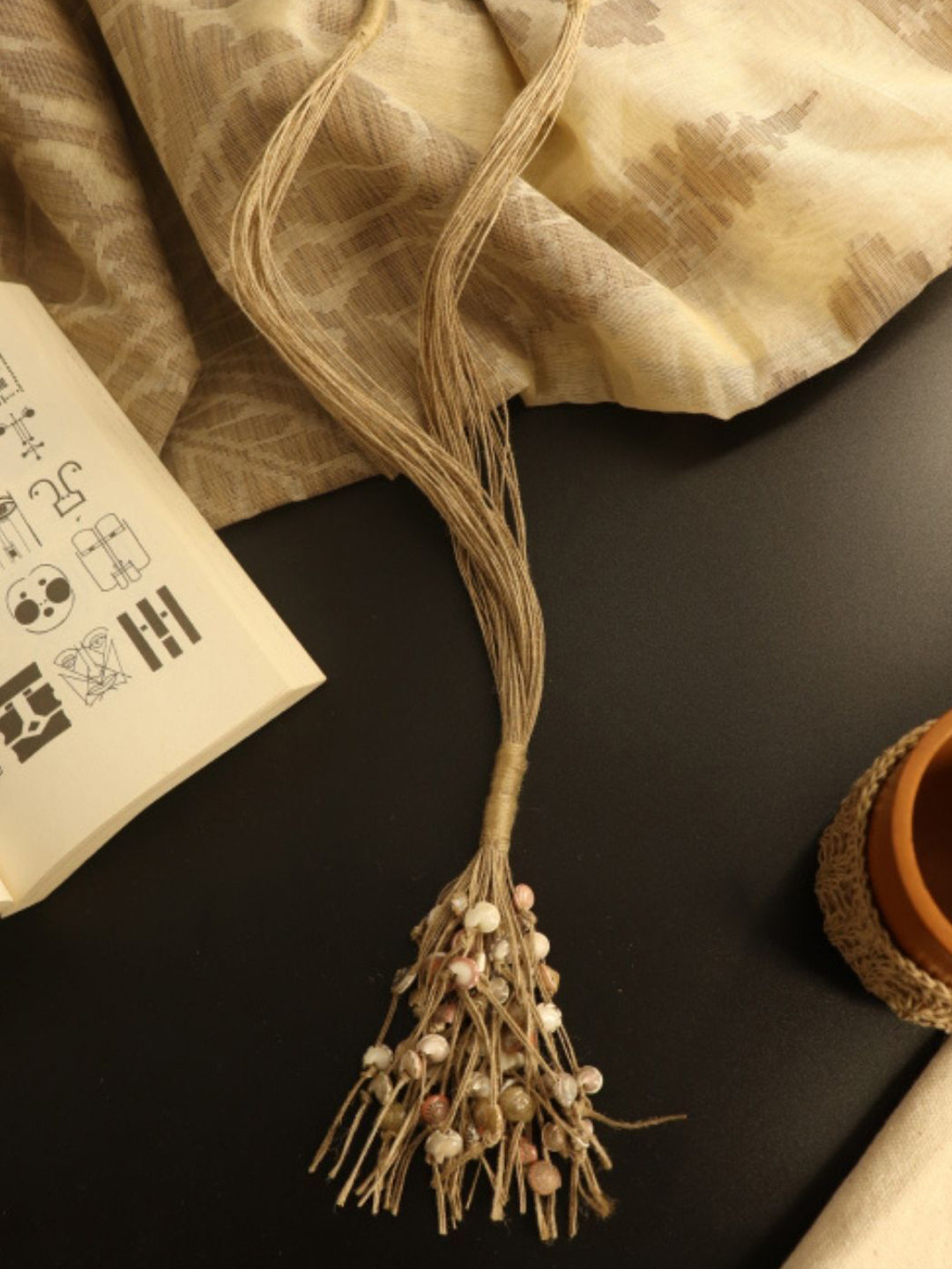 WHE Women Lariat Jute And Seashell Necklace