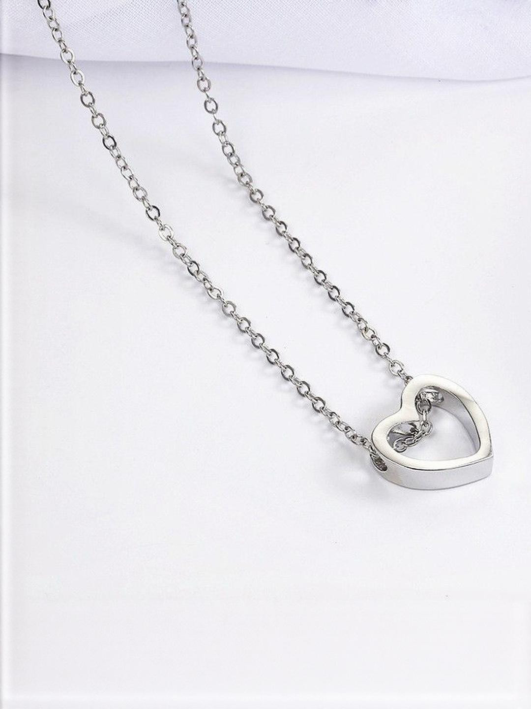 Arzonai Silver-Toned Metal Chain