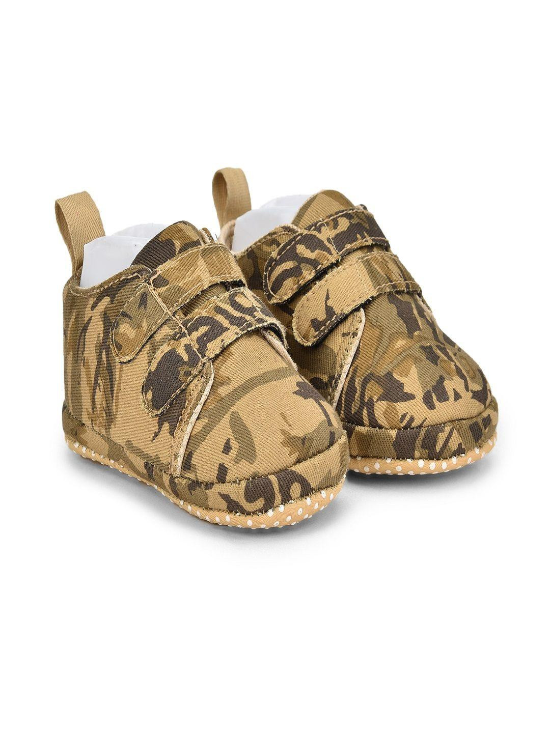 Star Fish Unisex Kids Camouflage Printed Skin Friendly Cotton Booties