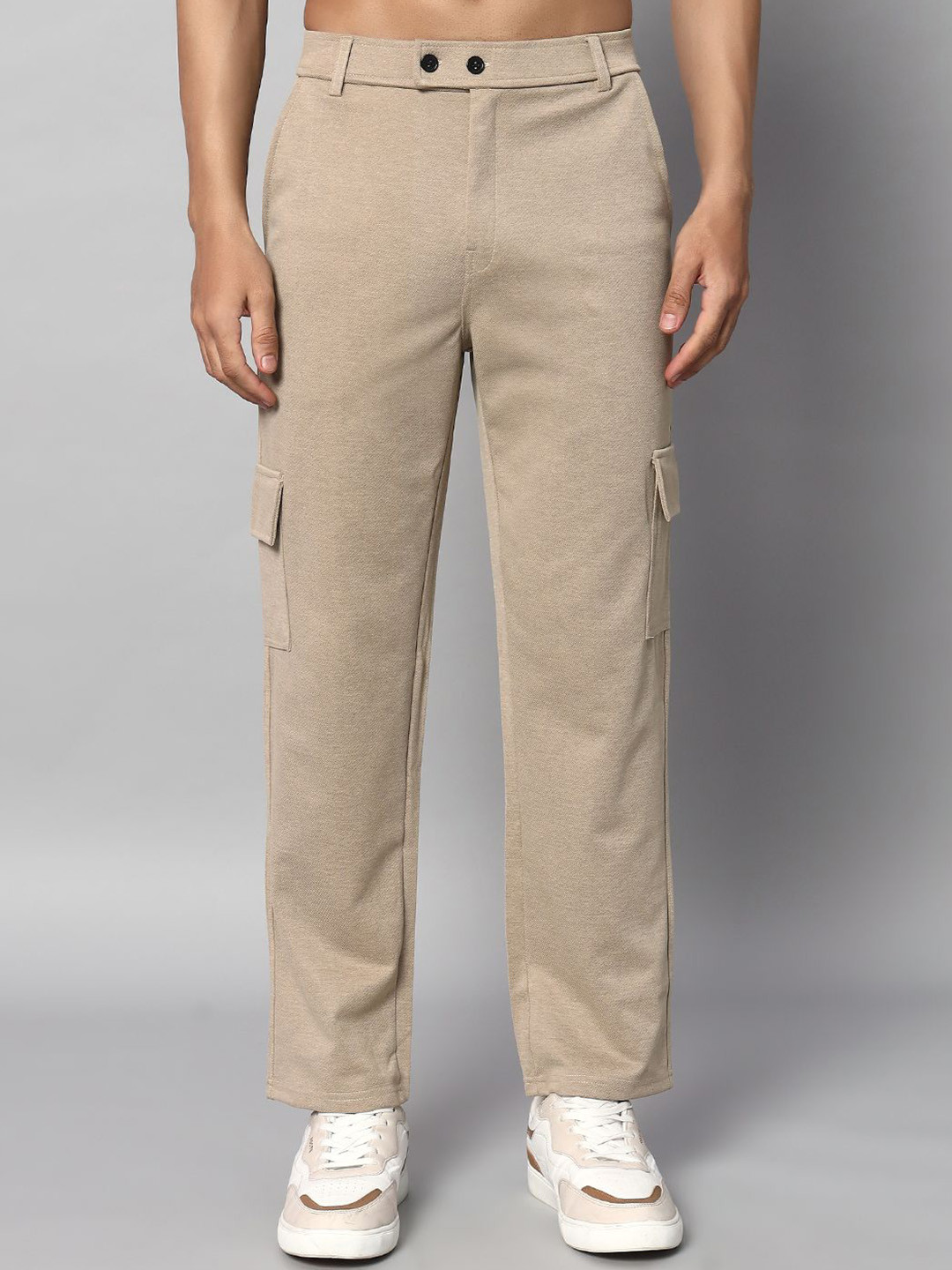 VOGAAN Men Relaxed Mid-Rise Loose Fit Cargos