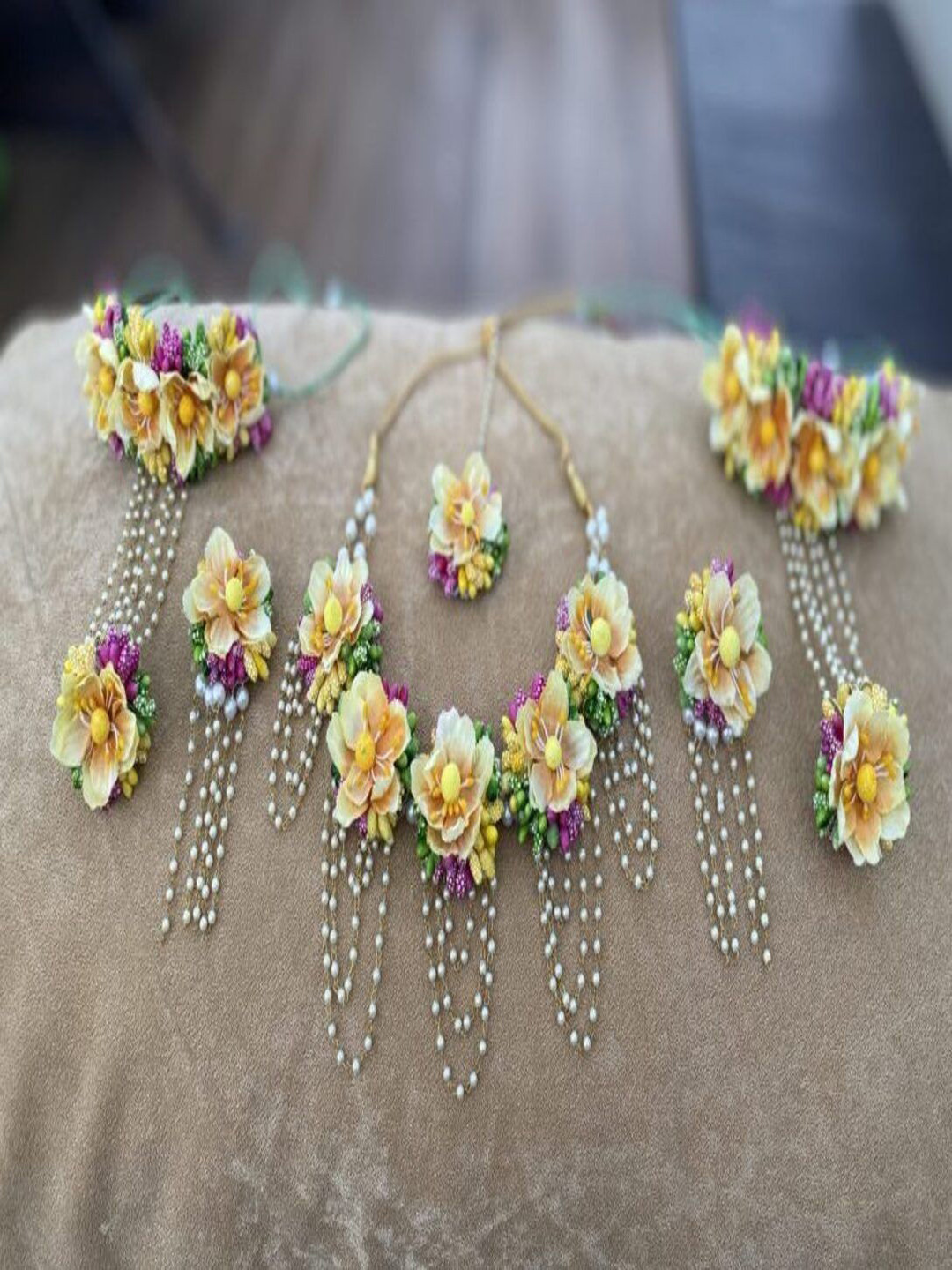 Flosaira Kasak Jewellery Set