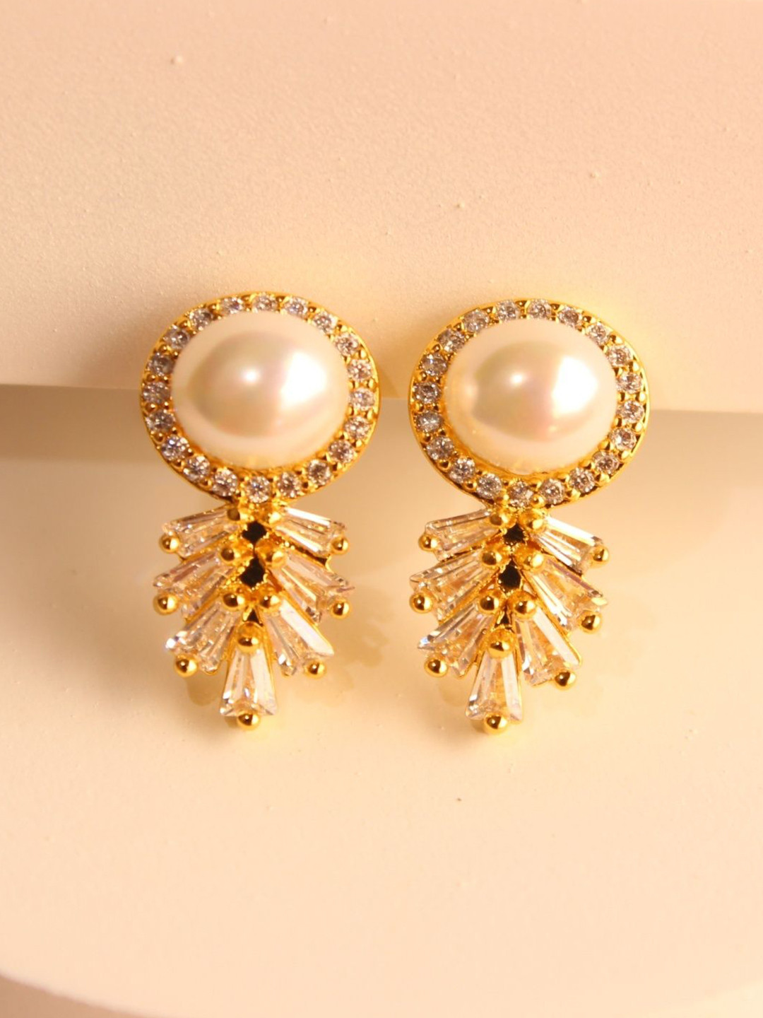 RAGABANDHA DESIGN STUDIO Gold-Plated Stones Studded & Pearls Beaded Circular Drop Earrings