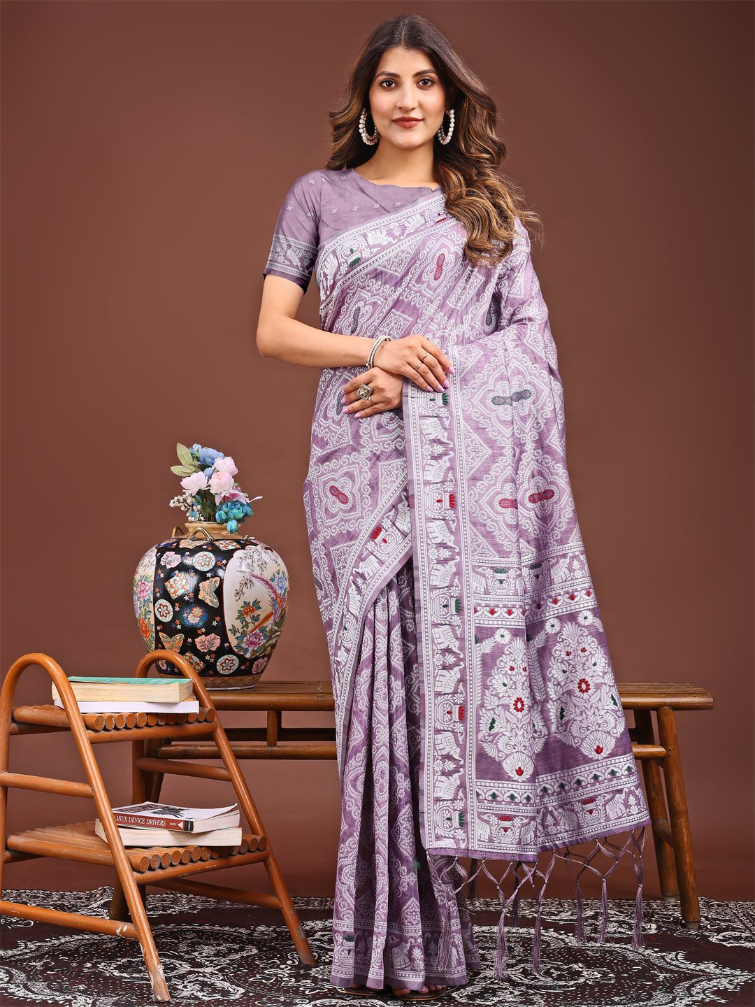 LeeliPeeri Designer Linen Blend Designer Ikat Saree