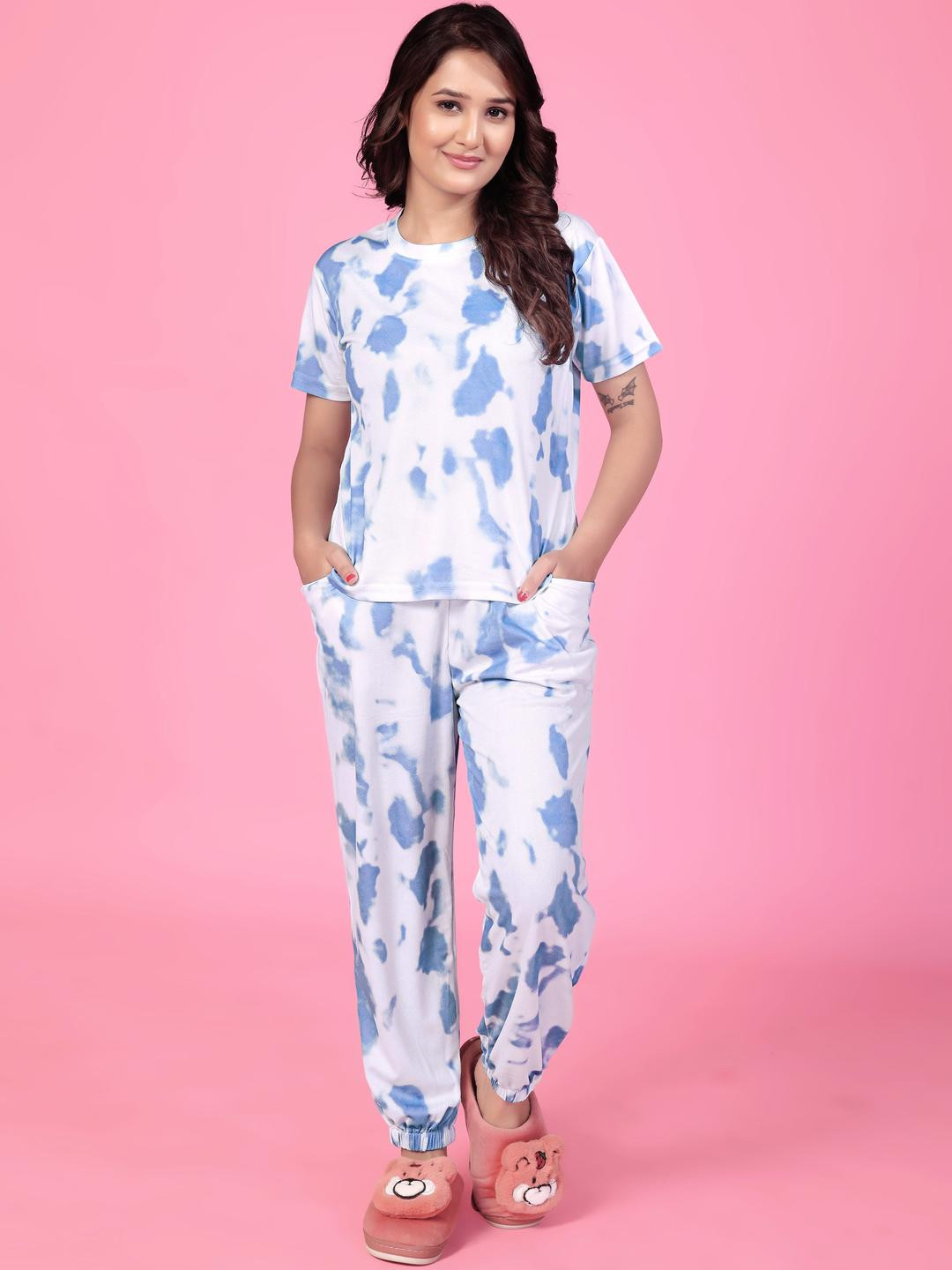 SAKARMAA Women Printed Night suit