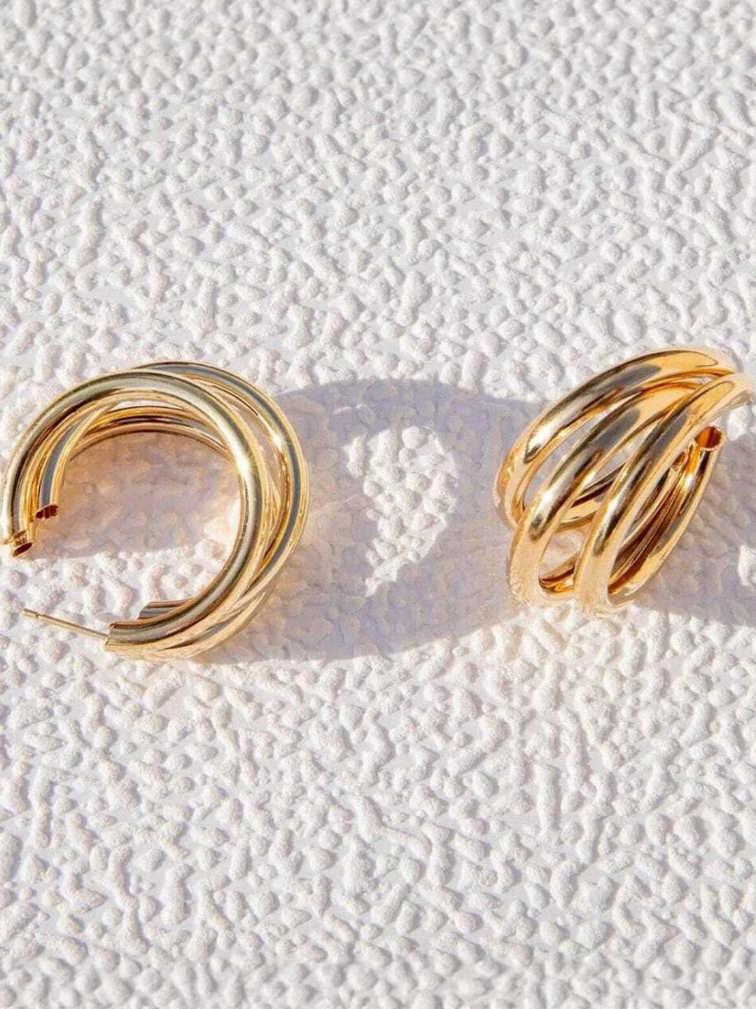 DENICRAAS Contemporary Studs Earrings