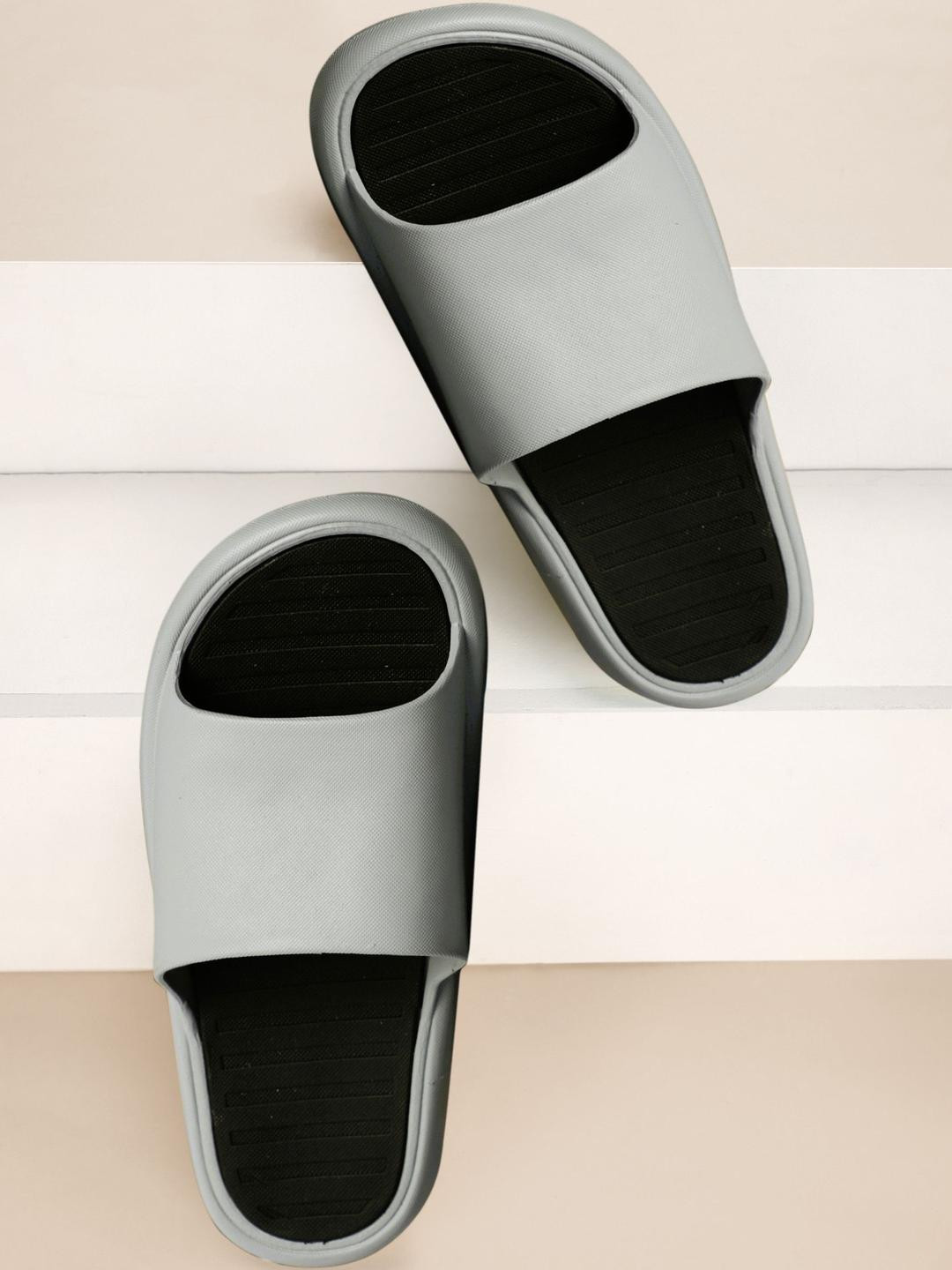 Style Height Men Grey Flip Flops