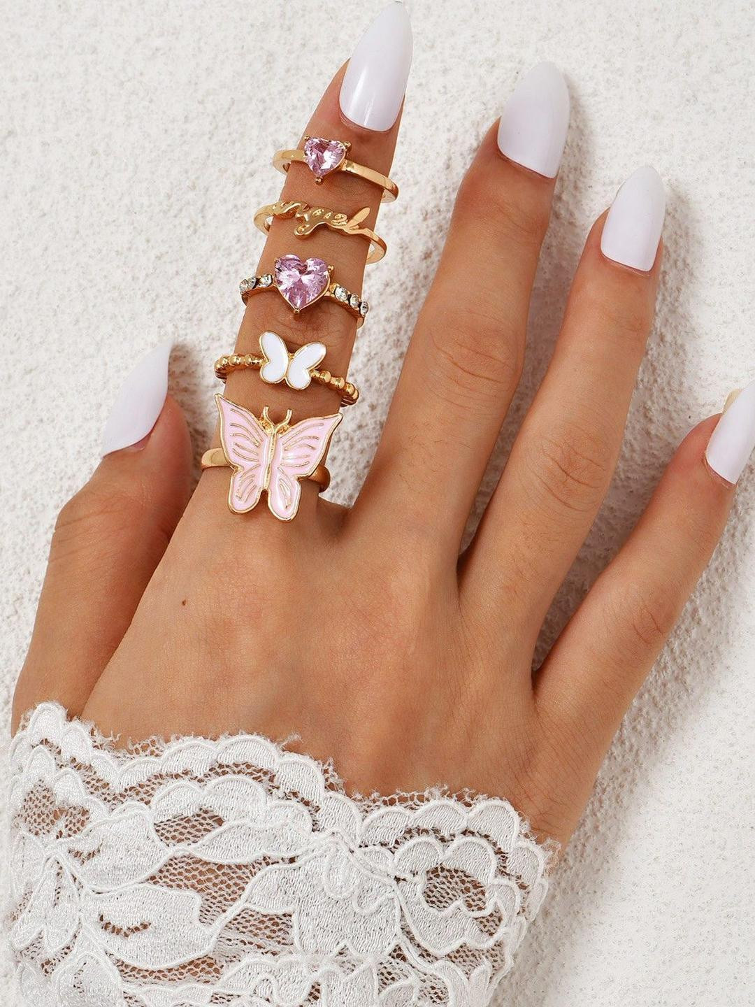 Arzonai Metal Butterfly Ring