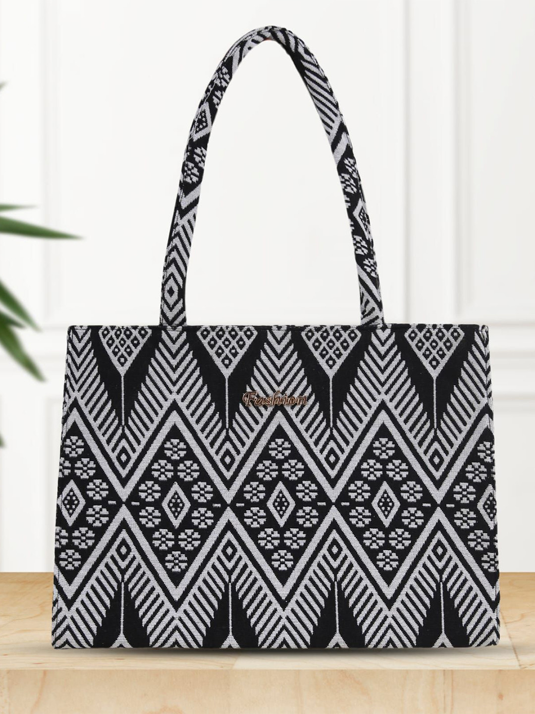 XOVEE Women Textured PU Structured Handheld Bag