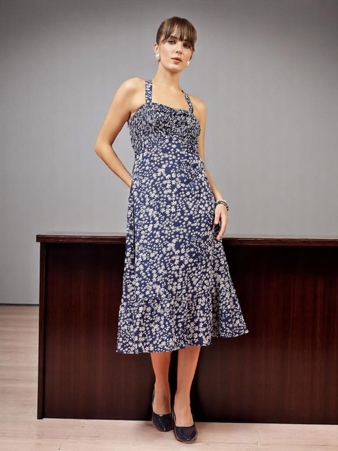 OOMPH! FACTOR Women Shoulder Straps Floral Print A-Line Midi Dress