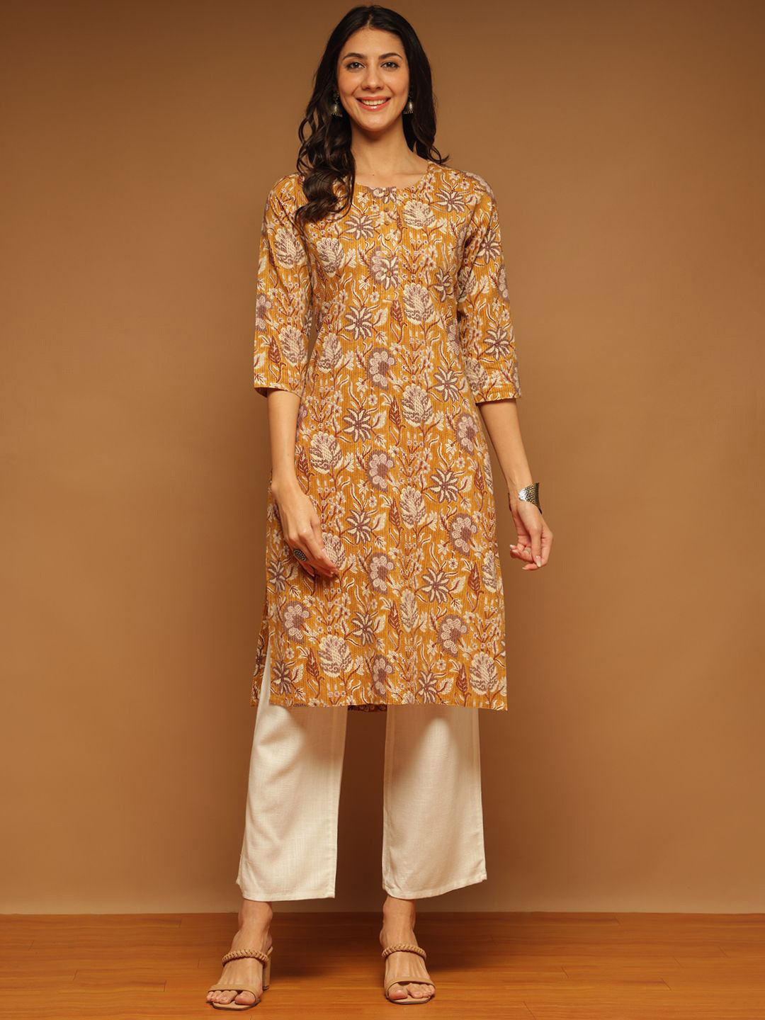 ARAVALII Amber Haze Floral Printed Straight Kurta