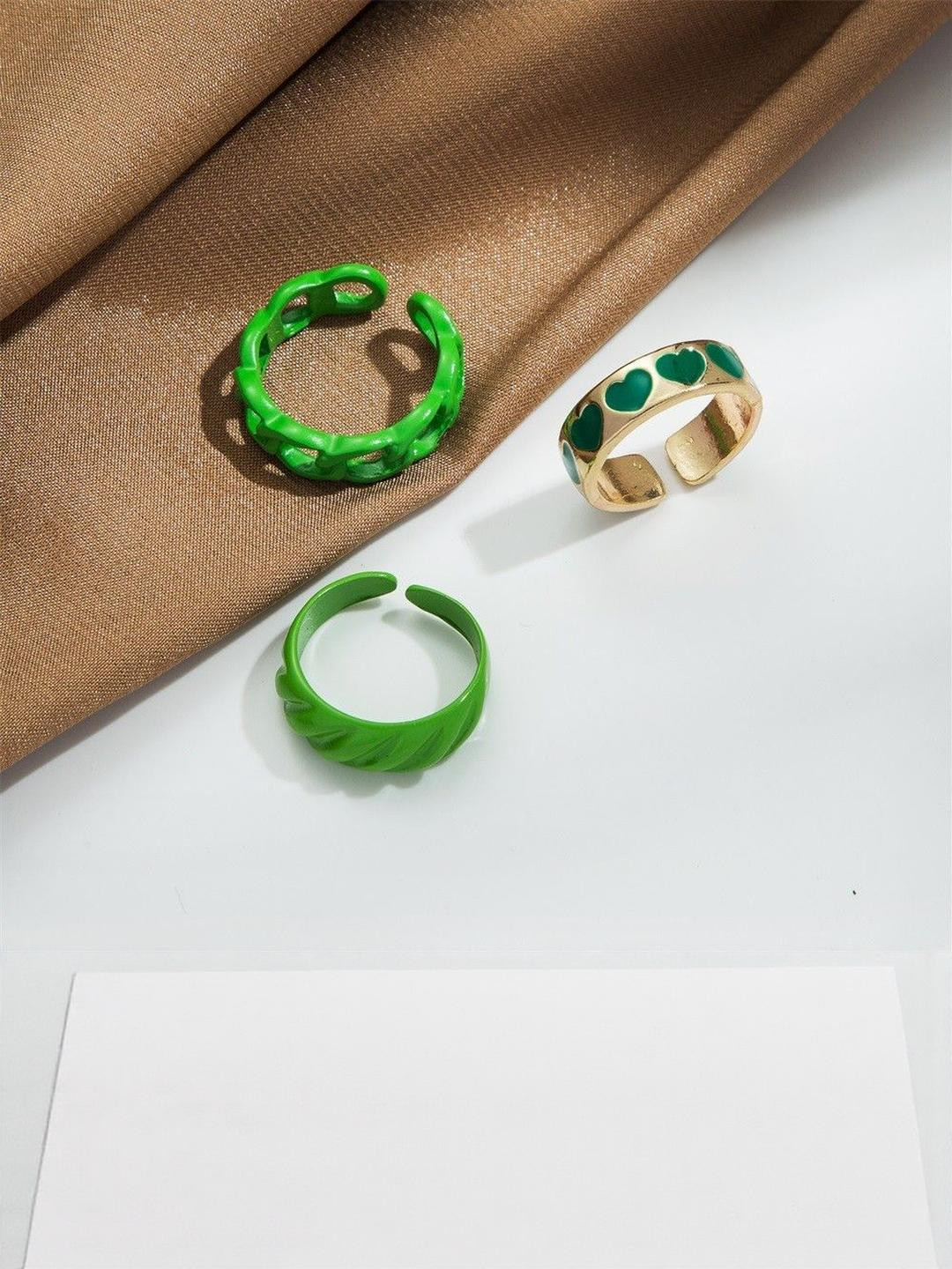 Arzonai Pack of 3 Love Heart Hollow Retro Geometric Joint Metal Ring Set