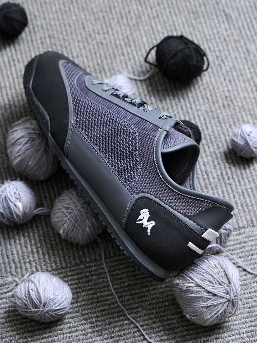 NEEMANS The Urban Knits Men Woven Design Suede Sneakers