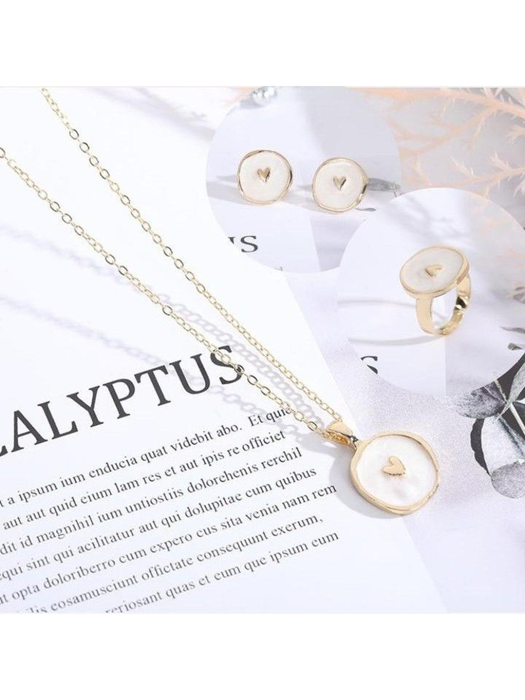 Arzonai White Metal Chain