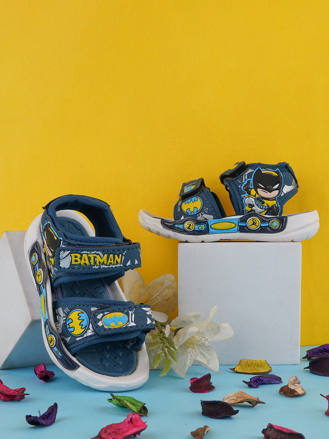 LMG Lifestyle Unisex Kids Batman Comfort Sandals