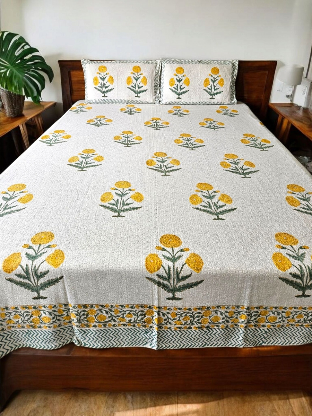 Feels Like Home White & Yellow Floral Printed Double King Bed Cover