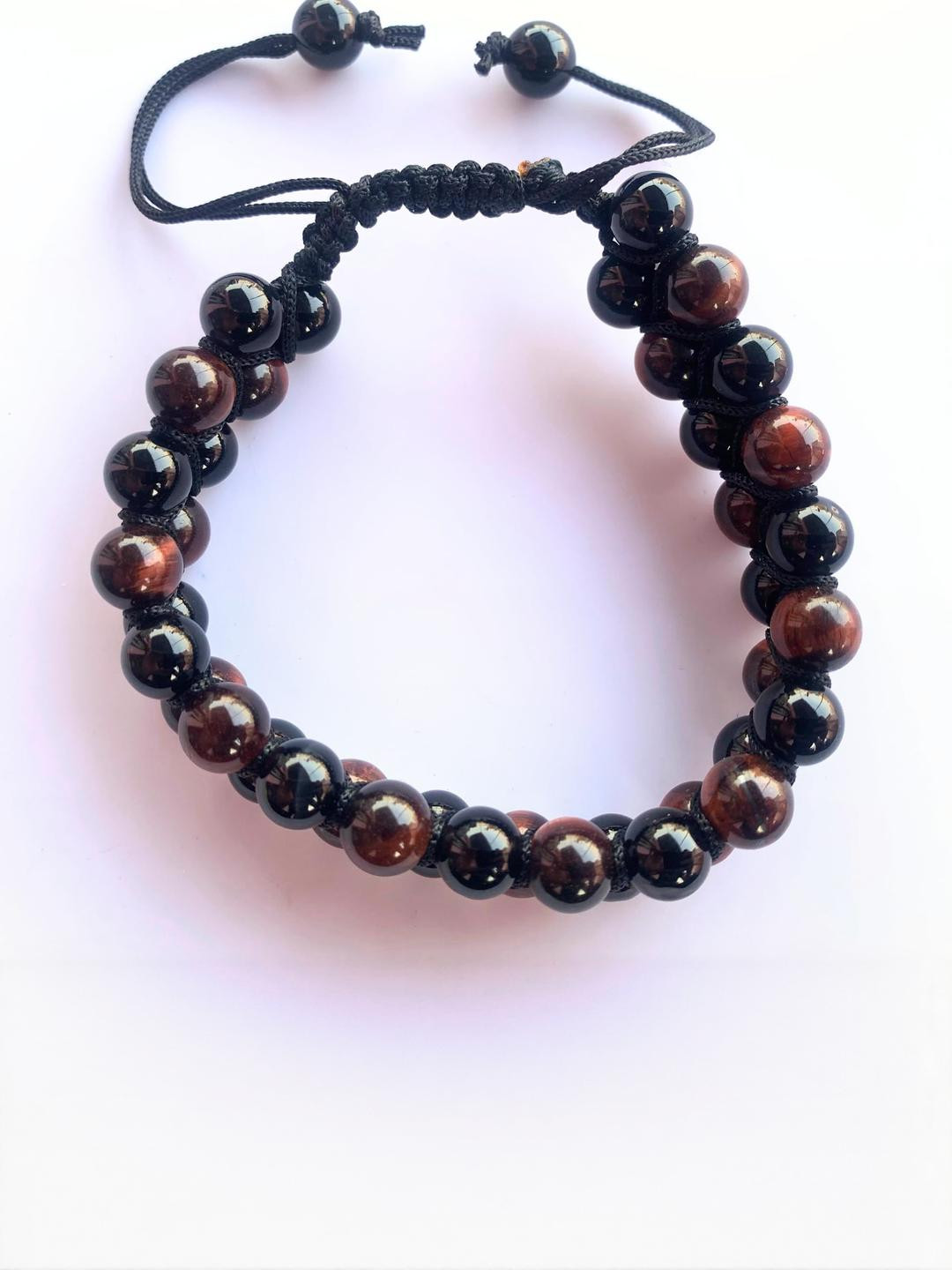 Apnisanskriti Unisex Black Onyx Shine Red Tiger Stone Bracelet