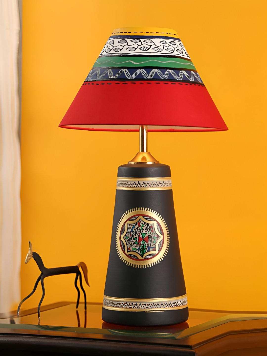 AAKRITI ART CREATIONS Black & Red Printed Terracotta Frusturical Shaped Table Lamp