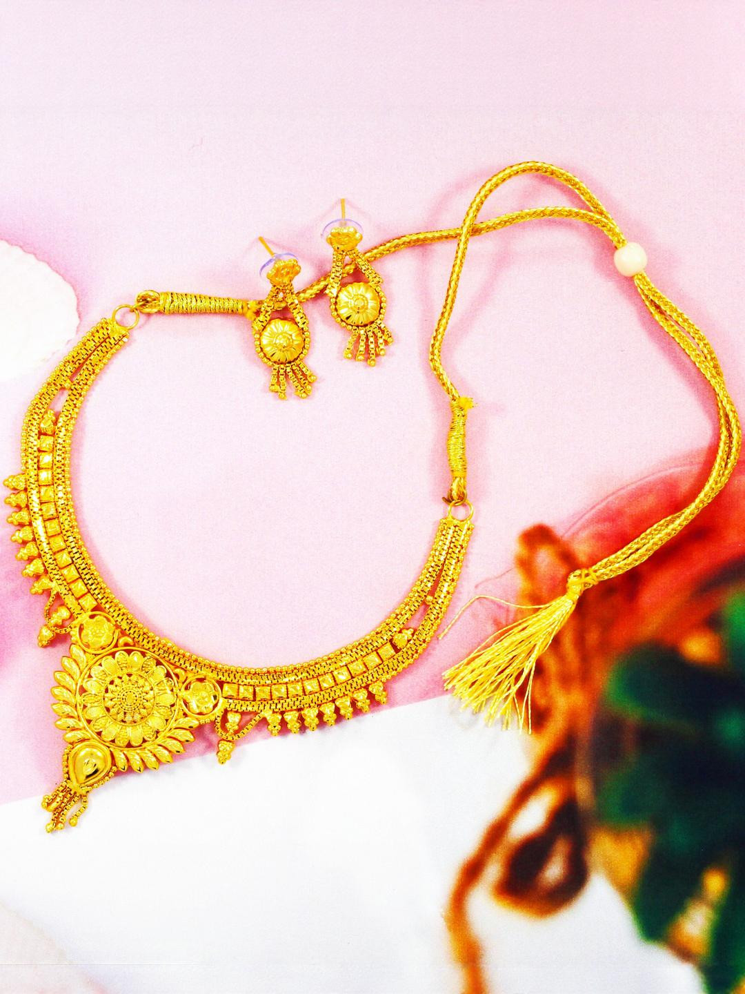 Guarantee Ornament House Brass Gold-Plated Jewellery Set