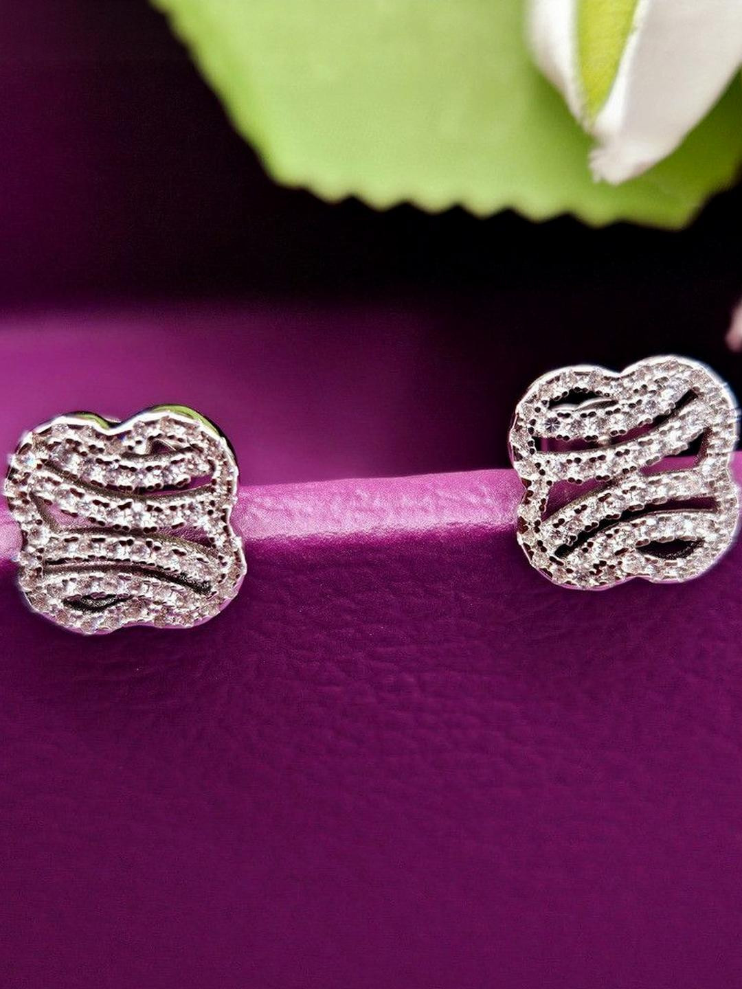 PARASMONI Contemporary Studs Earrings