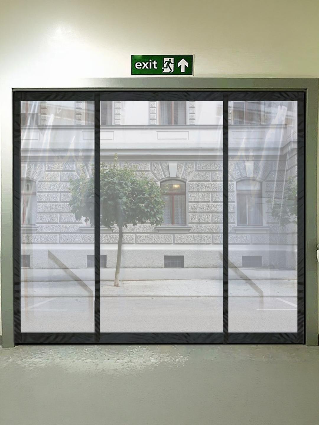 Stylista Transparent Insulated Magnetic Door Curtain - 106 x 142 inch - PVC thickness 0.3mm