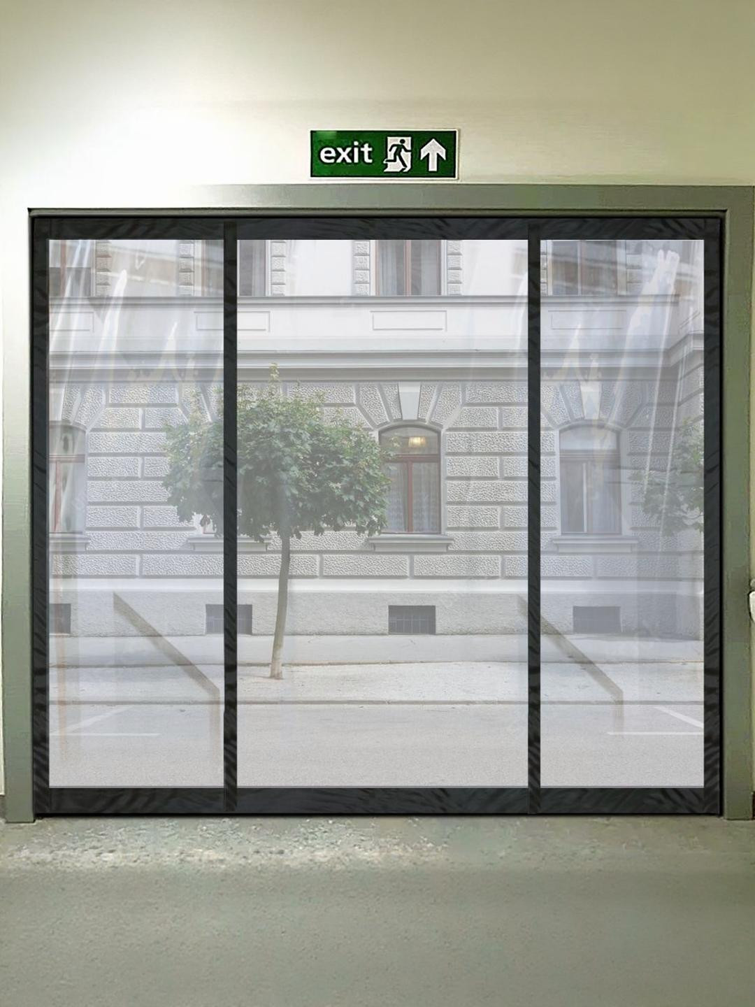 Stylista Transparent Insulated Magnetic Door Curtain - 106 x 94 inch - PVC thickness 0.2mm