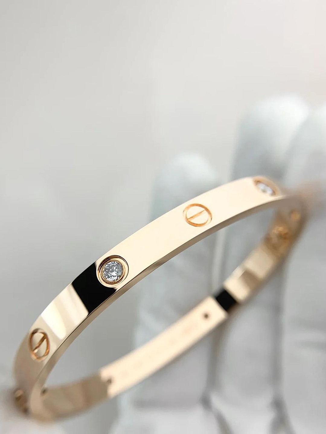 Honbon Stone-Studded Kada Bracelet