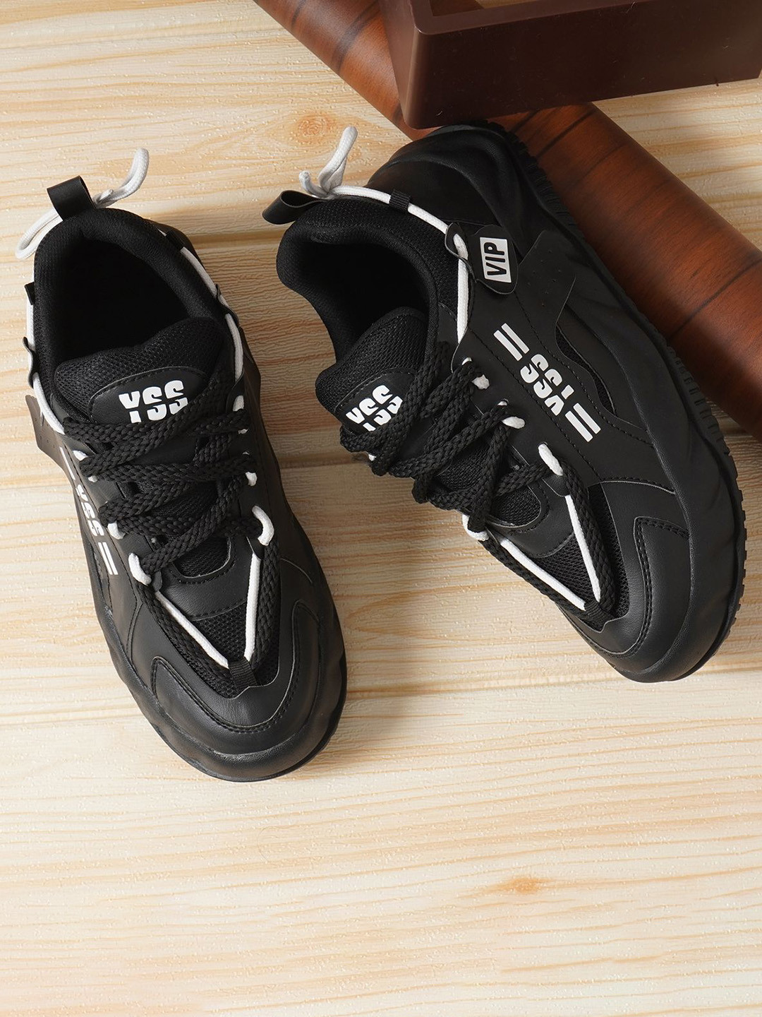 kadak collection Men Lace-Ups Lightweight Sneakers