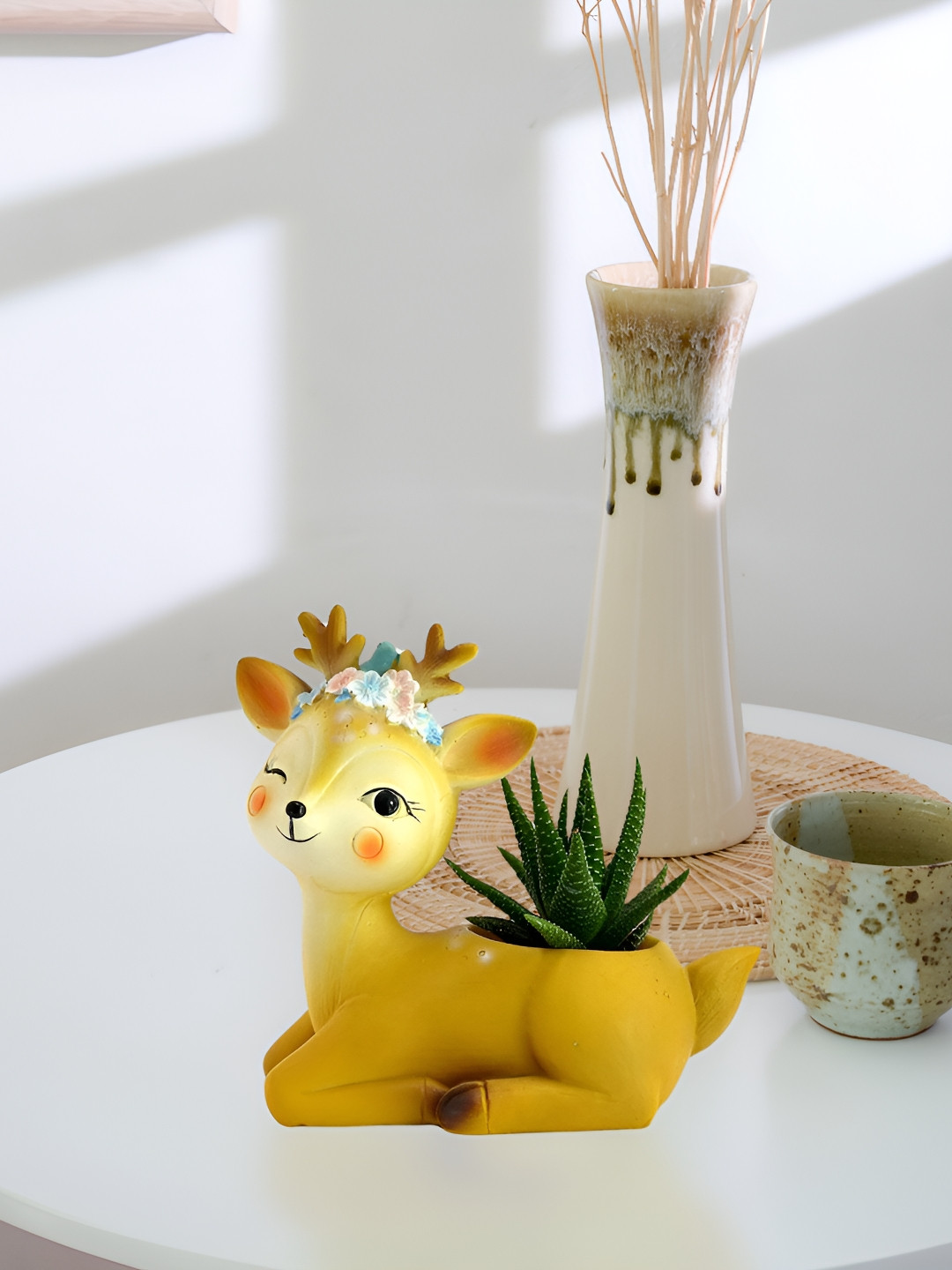 Aura Monk Beige Polyresin Glossy Living Room Small Showpiece - 5.5 Inches