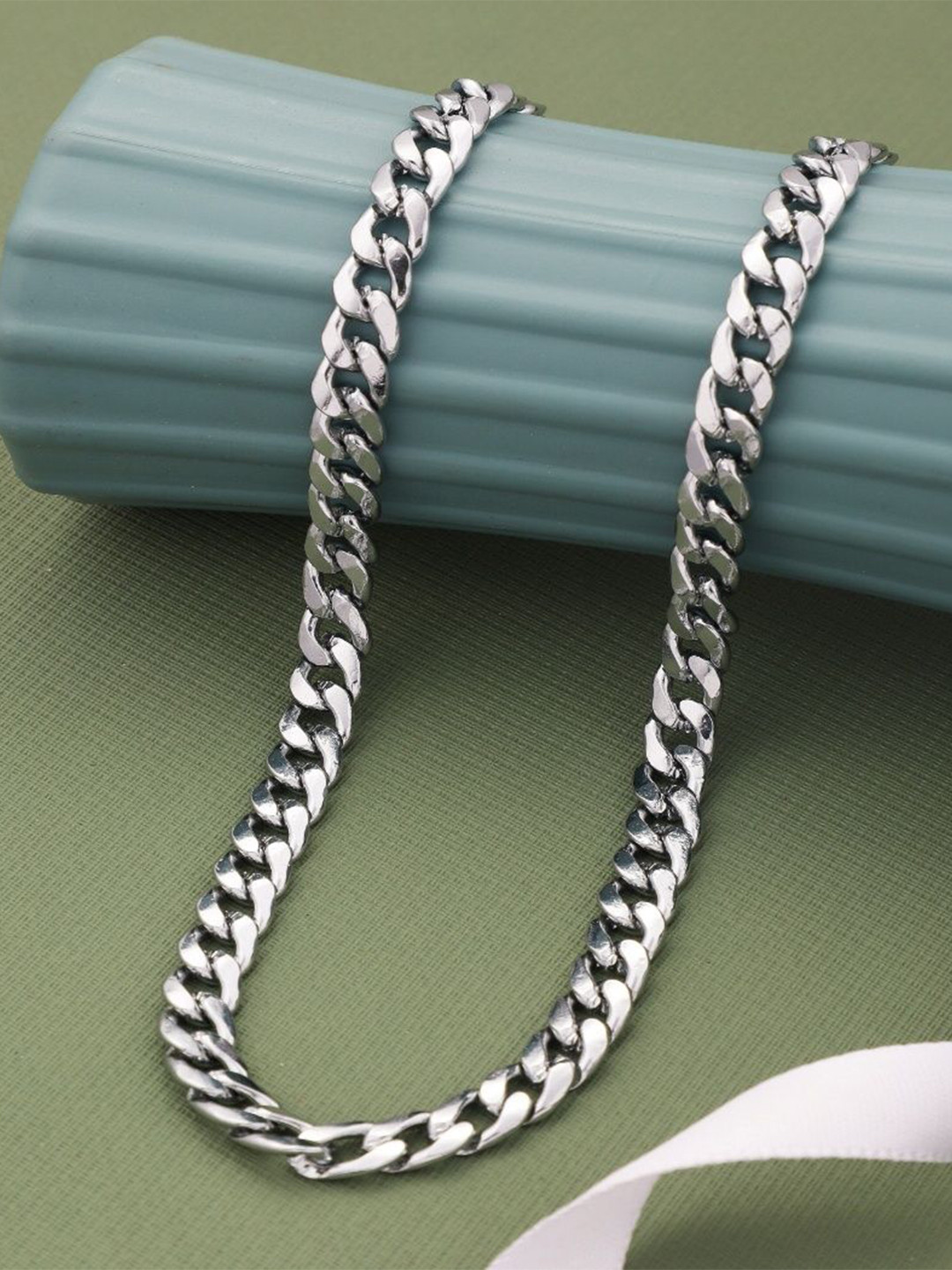 The Roadster Lifestyle Co Men Stainelss Steel Curb Chain