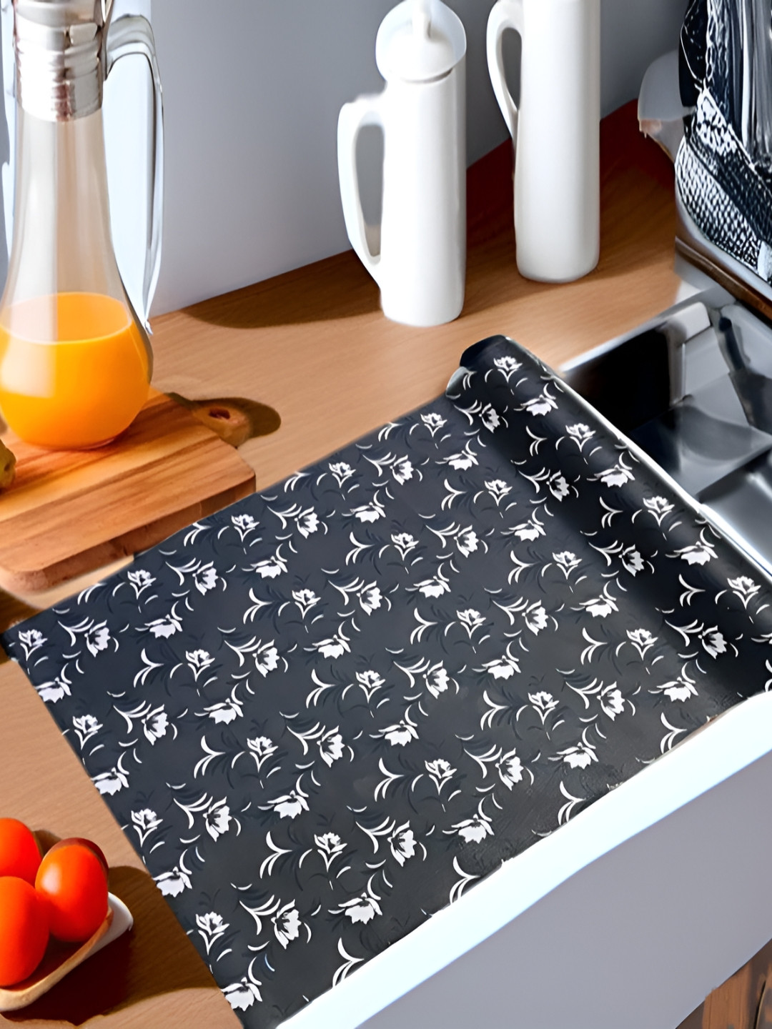 Aura Black & White Water Resistant Shelf Liner Organisers