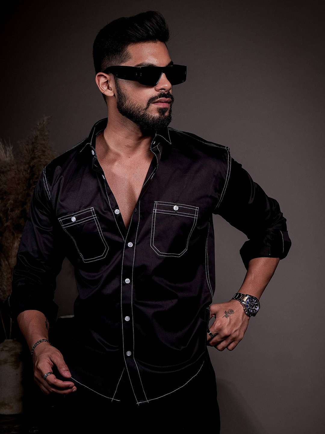 Foomer Men Standard Spread Collar Satin Casual Shirt