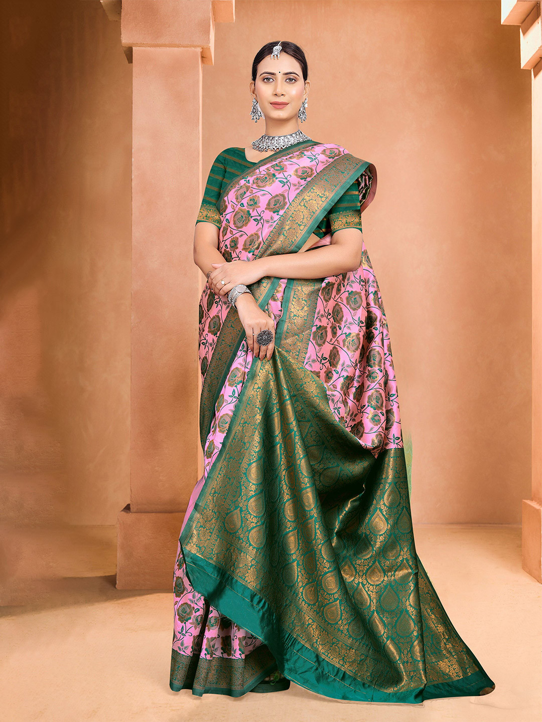 KAMDAR Woven Design Zari Banarasi Saree