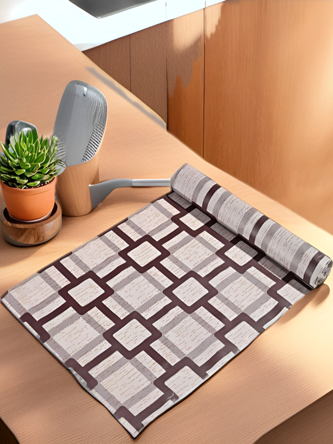 Aura White & Black Water Resistant Shelf Liner Organisers