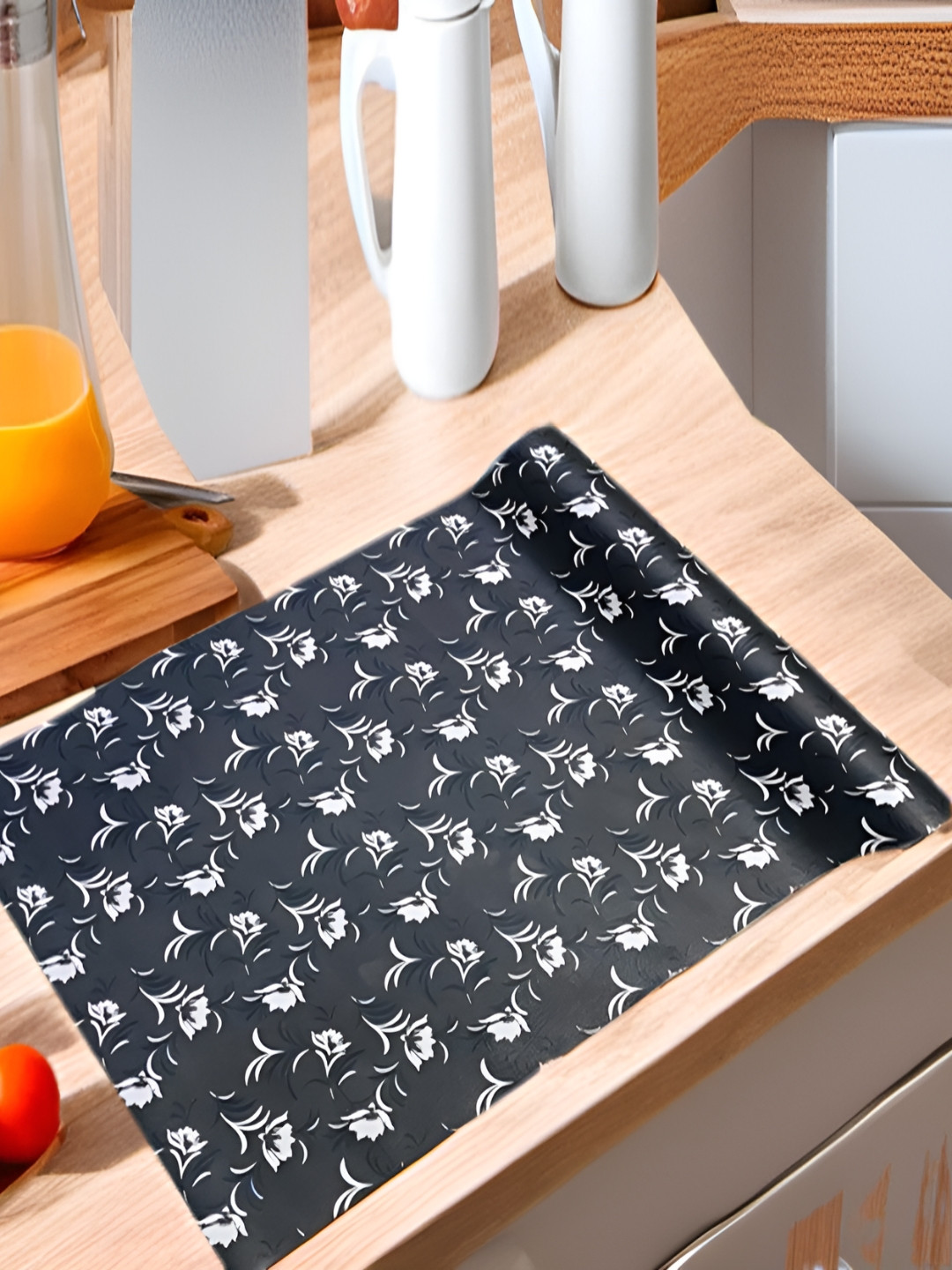 Aura Black & White Water Resistant Shelf Liner Organisers
